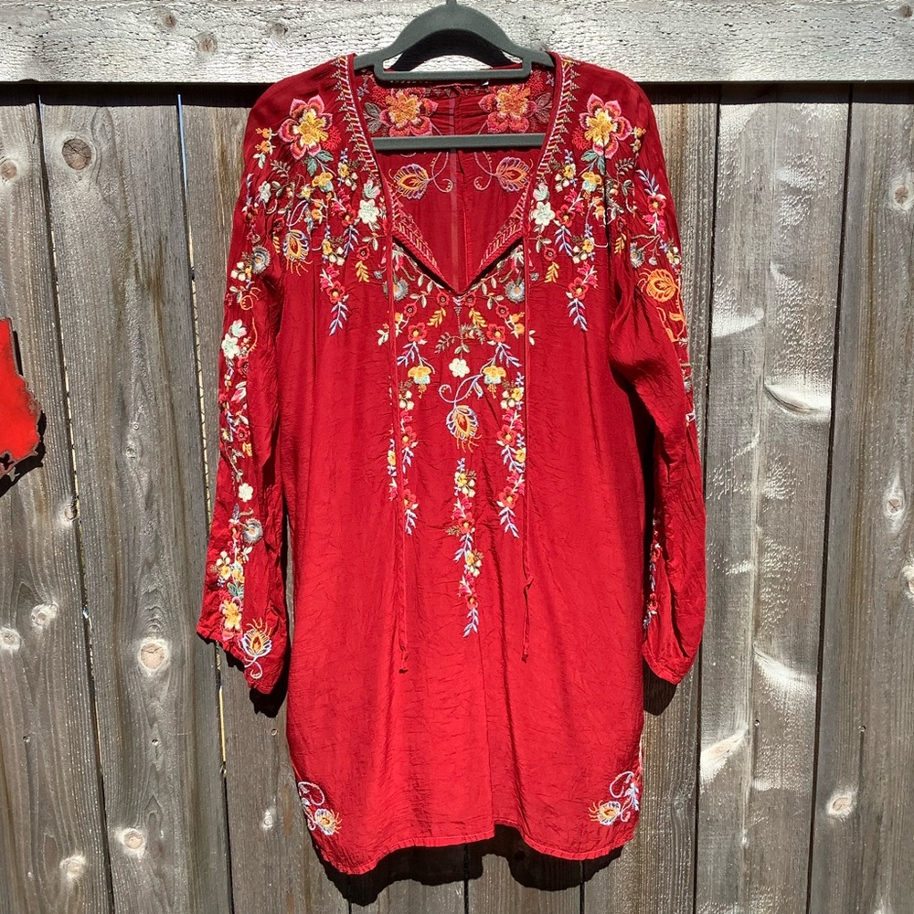 JOHNNY WAS Red Floral top. Size L